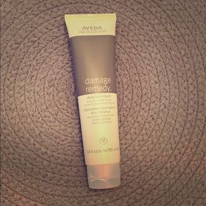 AVEDA daily hair repair